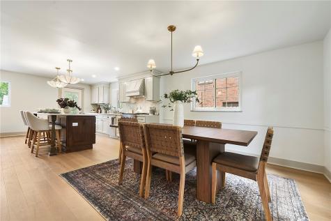6835 Penham Place Point Breeze PA 15208