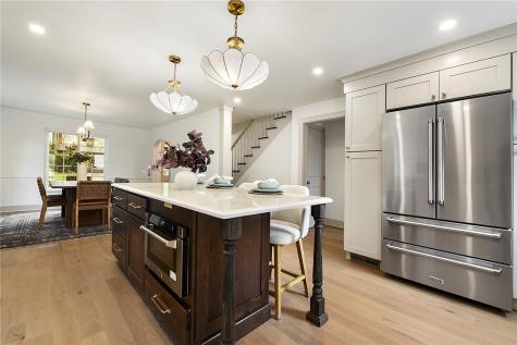 6835 Penham Place Point Breeze PA 15208