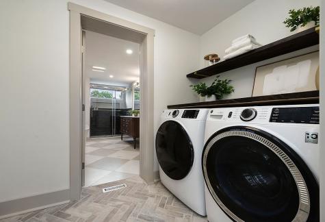 6835 Penham Place Point Breeze PA 15208