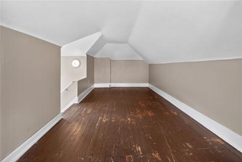 121 Clairtonica Street Crafton Heights PA 15205