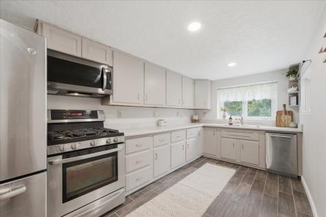 774 Pittsburgh Road Penn Township PA 16002