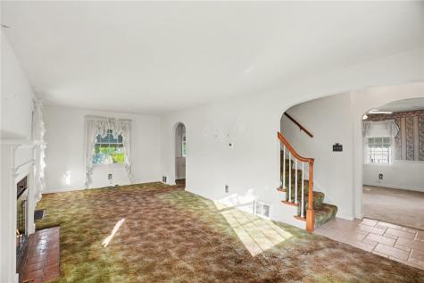 969 Bon Air Drive Sharon PA 16146