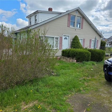 212 Fayette Avenue Luzerne Township PA 15444
