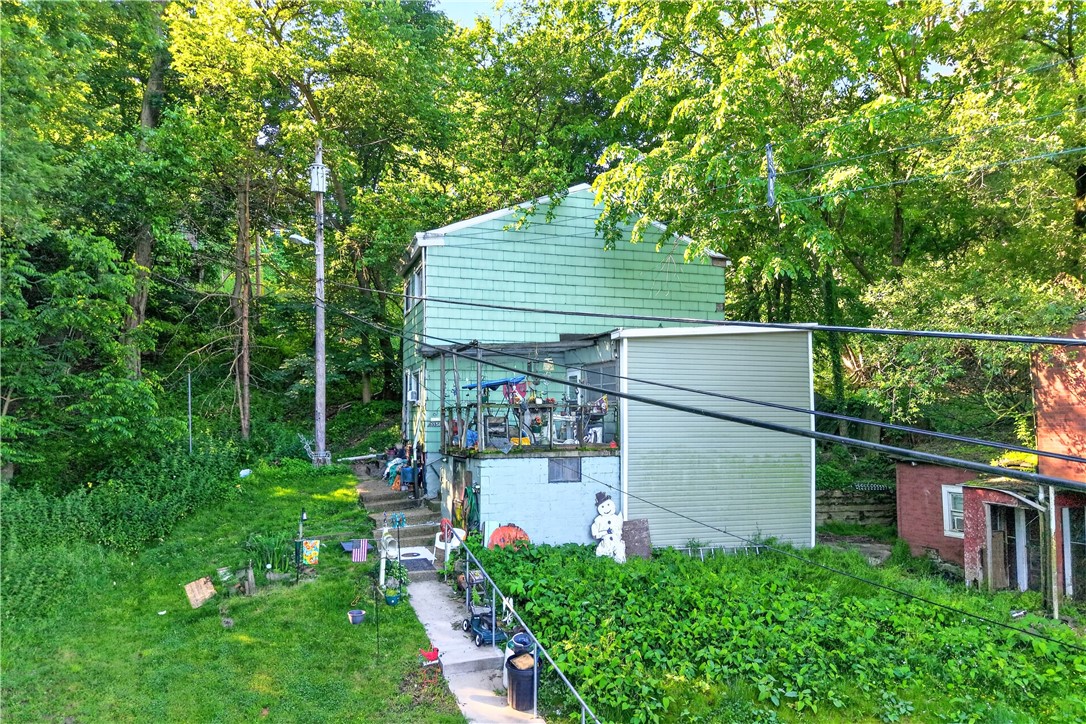 5334 Wickliff Street Lawrenceville PA 15201