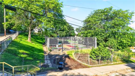 5334 Wickliff Street Lawrenceville PA 15201