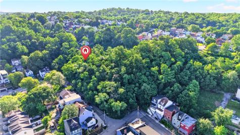 5334 Wickliff Street Lawrenceville PA 15201