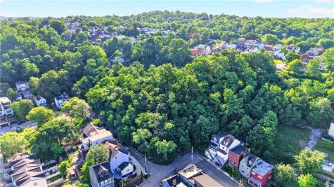 5334 Wickliff Street Lawrenceville PA 15201