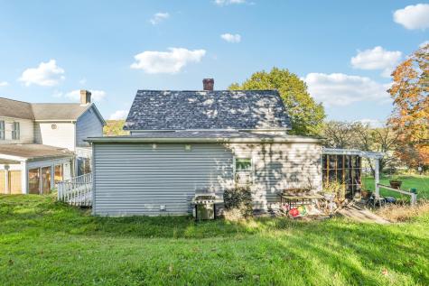 185 Center Avenue Burgettstown Boro PA 15021