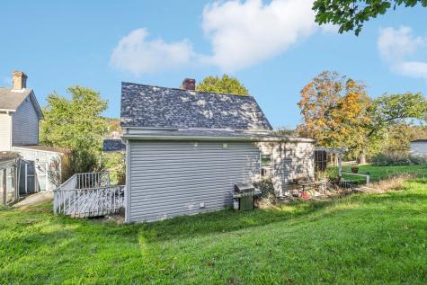 185 Center Avenue Burgettstown Boro PA 15021