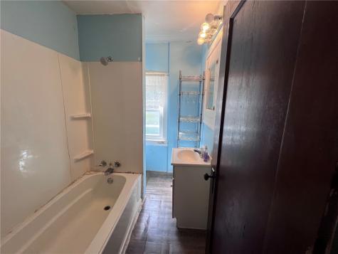 509 Norwood New Castle PA 16105