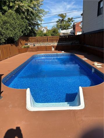 1659 Steuben Street Crafton Heights PA 15205