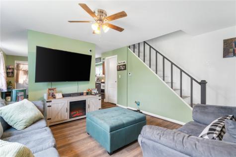 33 Hubbard Road Smith PA 15021