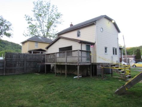 215 Hillview Lane Saltlick Township PA 15462