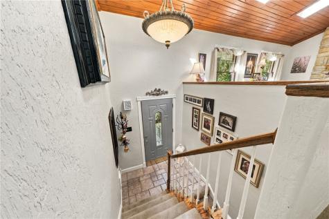 42 Old Camp Lane Buffalo Township PA 15323