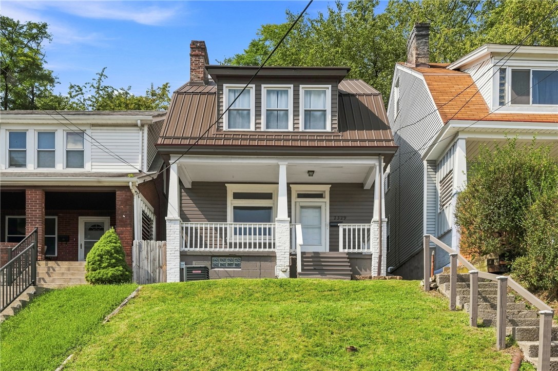 2329 Hazelton Street Perry Hilltop PA 15214