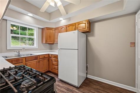 2329 Hazelton Street Perry Hilltop PA 15214