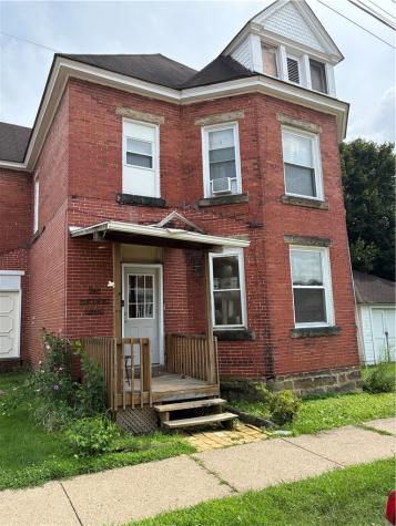 498 E High Street Kittanning Boro PA 16201