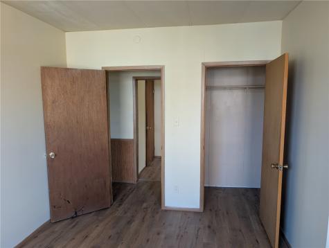 498 E High Street Kittanning Boro PA 16201