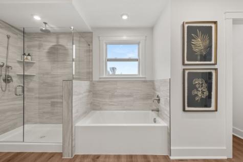 2699 SE Salerno Drive Collier Township PA 15071