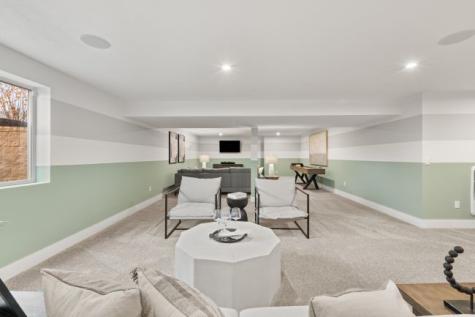 2699 SE Salerno Drive Collier Township PA 15071