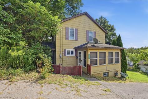 624 Spang Avenue Leechburg Boro PA 15656