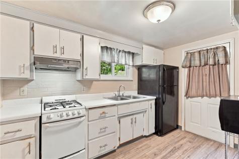 624 Spang Avenue Leechburg Boro PA 15656