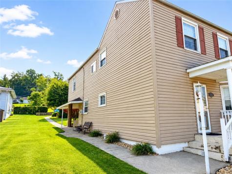 510 Walnut Street Vanderbilt PA 15486