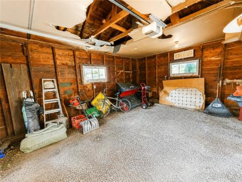 510 Walnut Street Vanderbilt PA 15486
