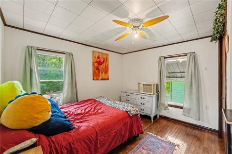 592 Hull Street Sharon PA 16146