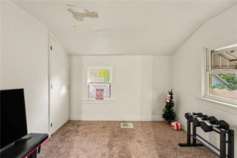 592 Hull Street Sharon PA 16146
