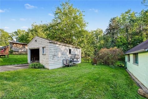 592 Hull Street Sharon PA 16146