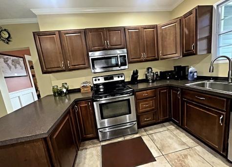 209 Wayne Street Claysville PA 15323