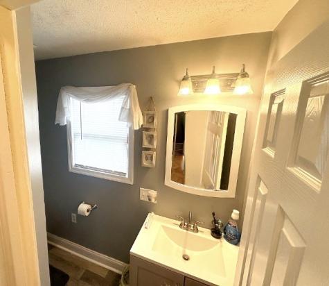 209 Wayne Street Claysville PA 15323