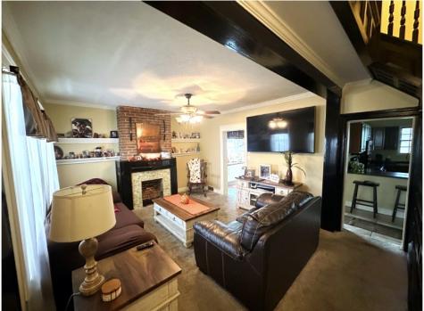 209 Wayne Street Claysville PA 15323
