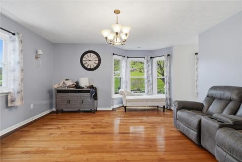 39 Valleyview Road North Bethlehem PA 15360