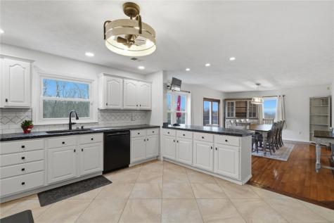 39 Valleyview Road North Bethlehem PA 15360
