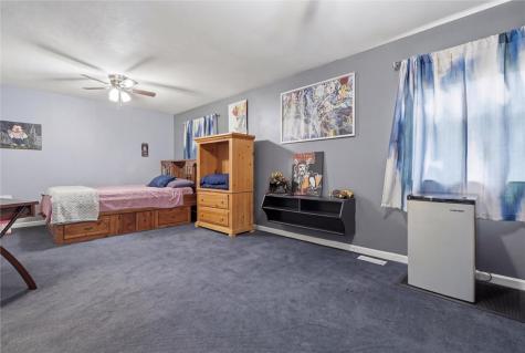39 Valleyview Road North Bethlehem PA 15360