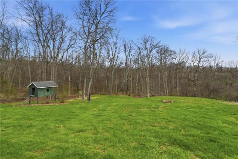 39 Valleyview Road North Bethlehem PA 15360
