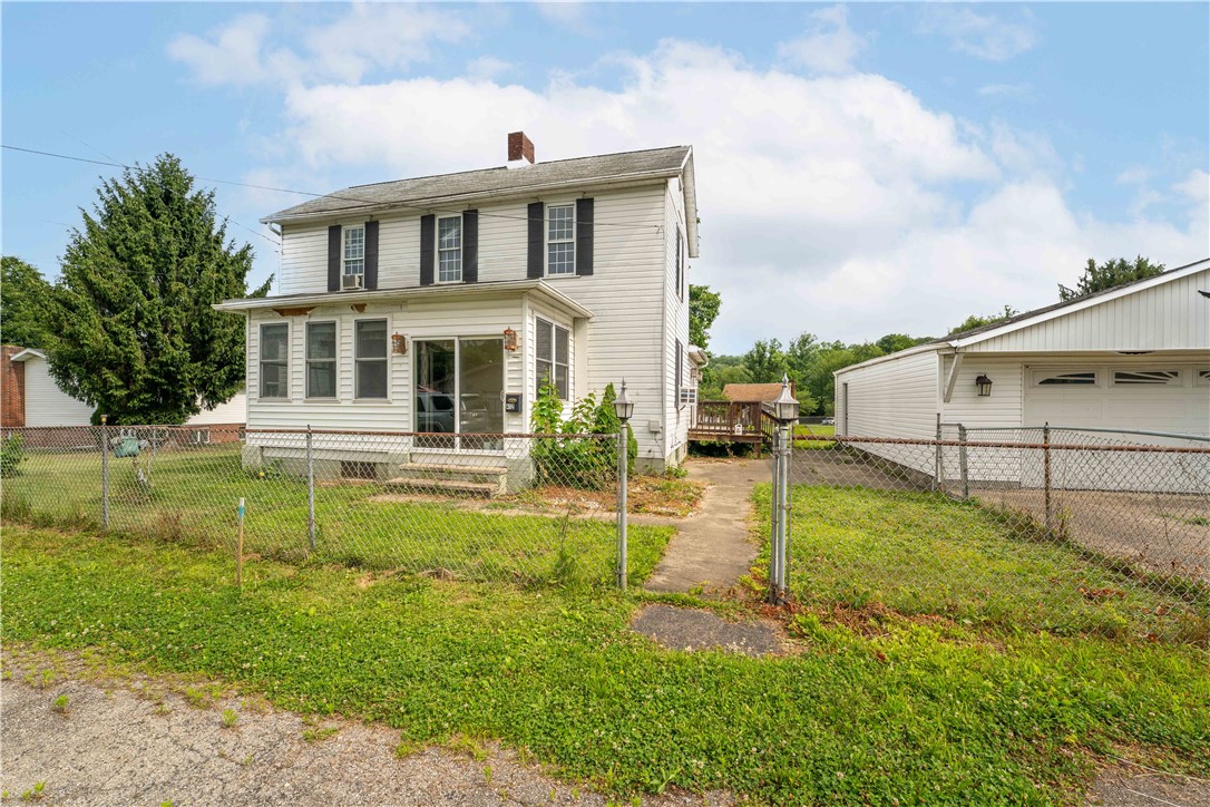 412 Commercial Avenue Masontown PA 15461