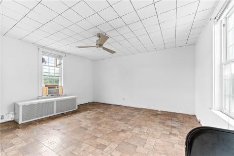 412 Commercial Avenue Masontown PA 15461