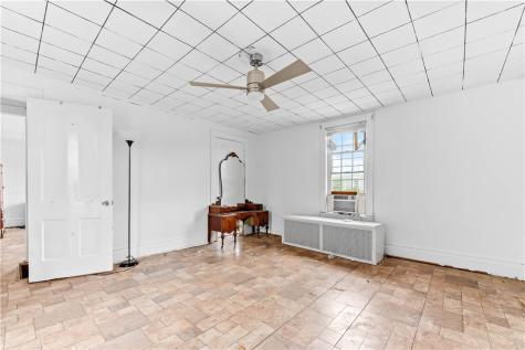 412 Commercial Avenue Masontown PA 15461