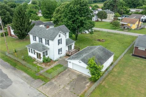 412 Commercial Avenue Masontown PA 15461