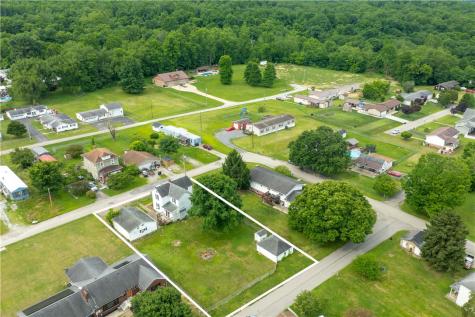 412 Commercial Avenue Masontown PA 15461
