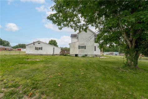 412 Commercial Avenue Masontown PA 15461