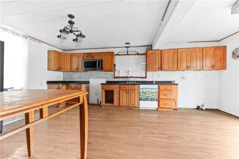 412 Commercial Avenue Masontown PA 15461
