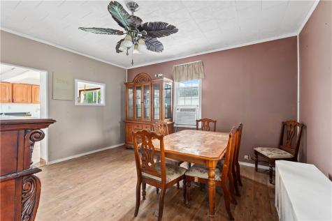 412 Commercial Avenue Masontown PA 15461