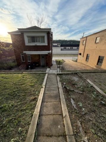 640 W 7th Avenue West Homestead PA 15120