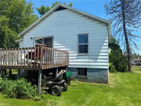 2 Elm Street Masontown PA 15461