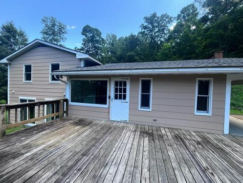 56 Gary Lane Shelocta PA 15701