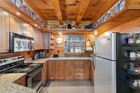 369 Hoover Works Road Mcclellandtown PA 15458
